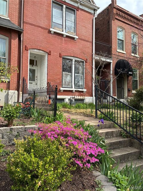 2841 Russell Blvd, Saint Louis, MO, 63104-2141 | Card Image