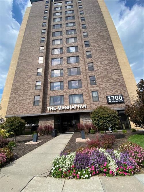 11-h-700 E 8th St, Kansas City, MO, 64106-1657 | Card Image