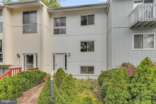 9834 Sweet Mint, VIENNA, VA, 22181 | Card Image