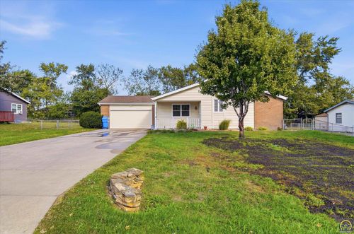 3612 Se 23rd Ter, Topeka, KS, 66605-1835 | Card Image