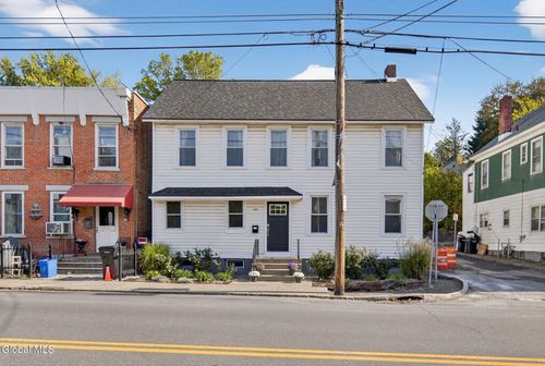 669 Pawling Ave, Troy, NY, 12180-6207 | Card Image