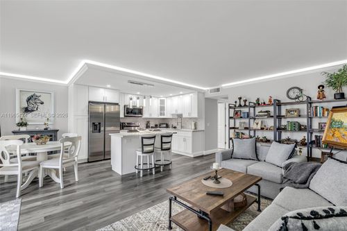 152-152 Dorset D, Boca Raton, FL, 33434-3012 | Card Image