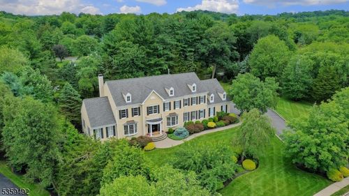 20 Squire Ct, Basking Ridge, NJ, 07920-2566 | Card Image