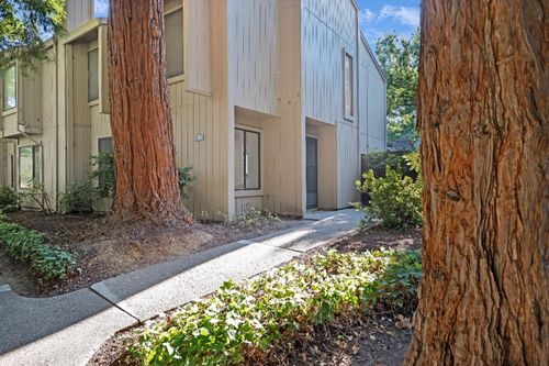 26 Adelphi Ct, Sacramento, CA, 95825-7059 | Card Image