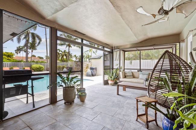2750 Ne 45 Th St, House other with 3 bedrooms, 2 bathrooms and null parking in Lighthouse Point FL | Image 15