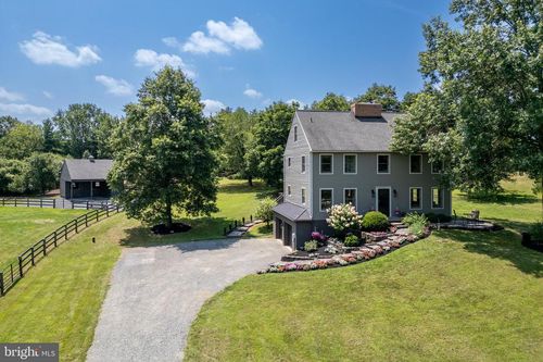 576 Old Skippack Rd, HARLEYSVILLE, PA, 19438-2204 | Card Image