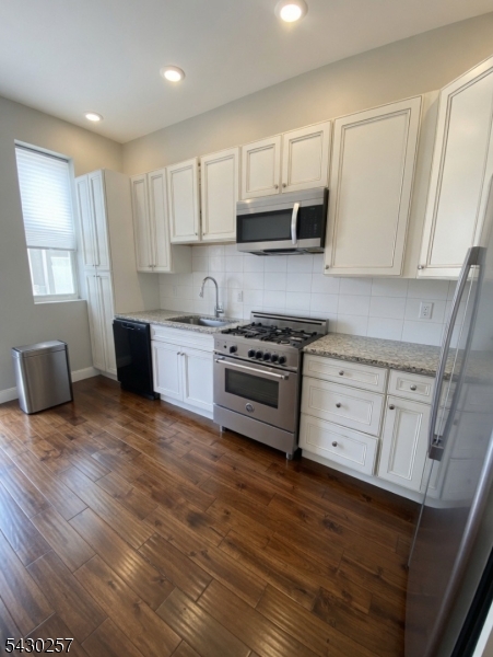 Residential Income in Fairview Boro 5