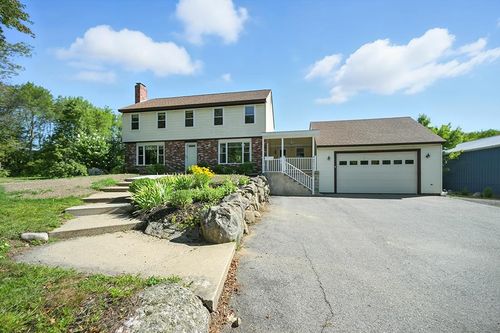 2 N Broadway, Atkinson, NH, 03811-2419 | Card Image