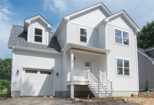 55 Pepper Bush Trl, Saunderstown, RI, 02874-2344 | Card Image