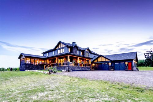 205 Weiss Dr, Fort Mcmurray, AB, T9H5B4 | Card Image