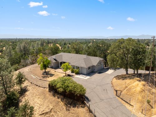 16745 Big Pines Rd, Cottonwood, CA, 96022-9331 | Card Image