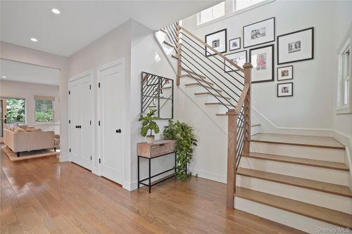 406 Sixth Ave, Pelham, NY, 10803-1202 | Card Image