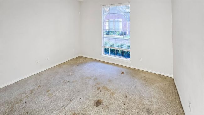 2939 Rosefield Dr, House other with 3 bedrooms, 2 bathrooms and 2 parking in Houston TX | Image 6