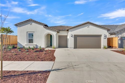 3731 Rosado Rd, Paso Robles, CA, 93446-5191 | Card Image