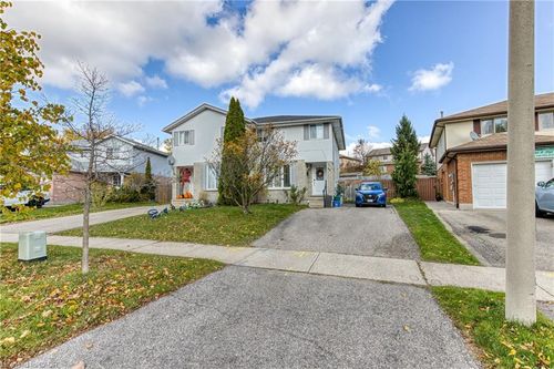 36 Benesfort Dr, Kitchener, ON, N2N3B6 | Card Image