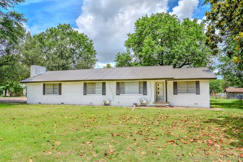 801 Ne 4th St, Antlers, OK, 74523-2644 | Card Image