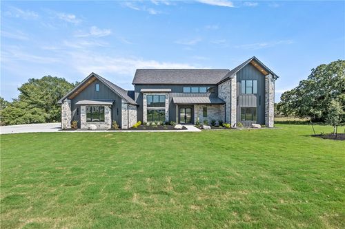 10717 Harvey Ranch Rd, College Station, TX, 77845-2242 | Card Image