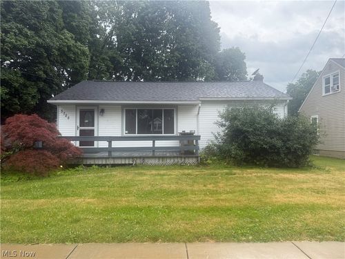 3728 Herbert St, Mogadore, OH, 44260-1116 | Card Image