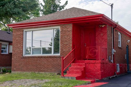 6 Seminole Ave, Scarborough, ON, M1J1M9 | Card Image