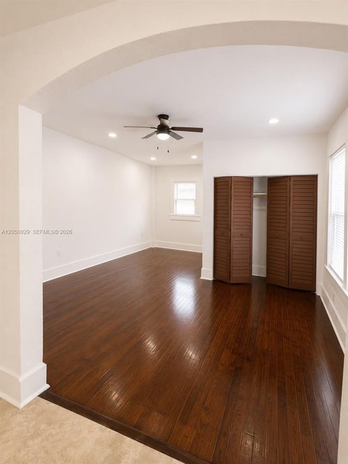 208-1319 Meridian Ave, Miami Beach, FL, 33139-8013 | Card Image