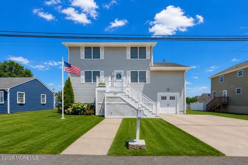127 Waldron Rd, Toms River, NJ, 08753-6254 | Card Image