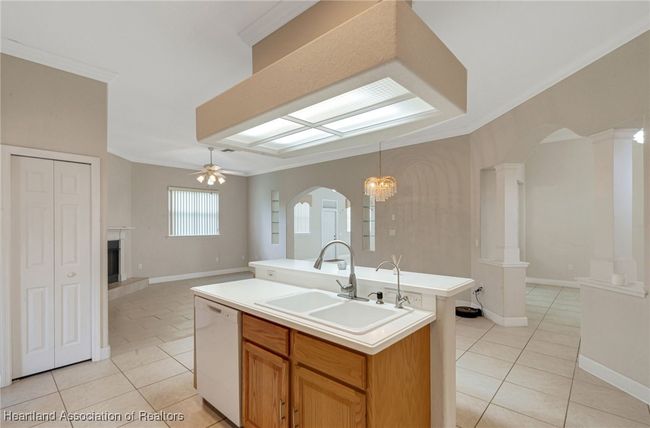 302 Ruby Lake Ln, House other with 3 bedrooms, 2 bathrooms and null parking in WINTER HAVEN FL | Image 15