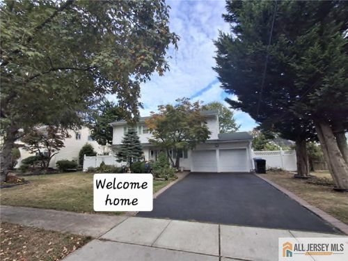 5 Elaine Ct, Old Bridge, NJ, 08857-1311 | Card Image