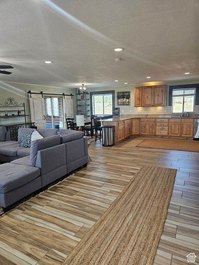 Great Open Room with Living Room/Kitchen/Dining | Image 32