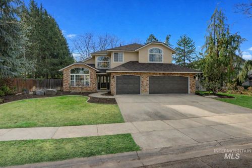8037 W Innsbrook Ct, Boise, ID, 83704-4490 | Card Image
