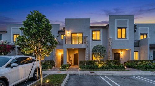 21068 Ne 8th Ave, Miami, FL, 33179-1377 | Card Image