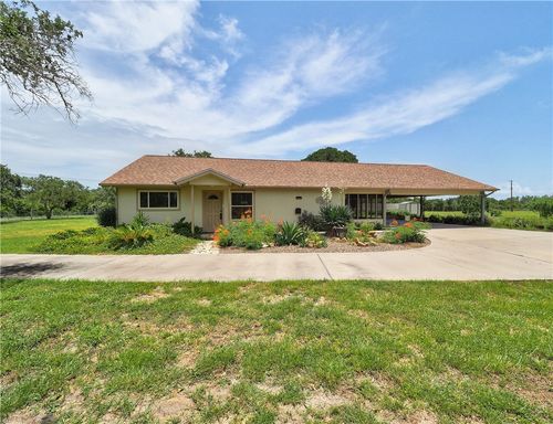 855 Jacoby Ln, Aransas Pass, TX, 78336-3045 | Card Image