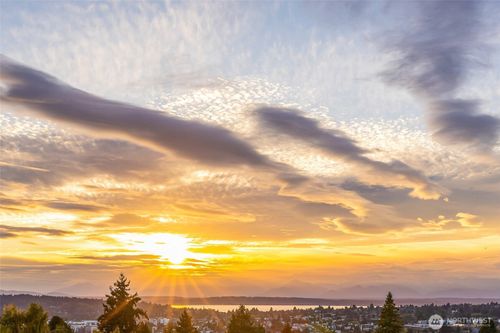 apt-402-6015 Phinney Ave N, Seattle, WA, 98103-5578 | Card Image
