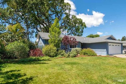 20 Westwood Drive, Novato, CA, 94945 | Card Image