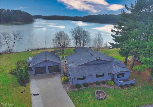 1251 Arrowhead Dr Sw, Dellroy, OH, 44620-9746 | Card Image