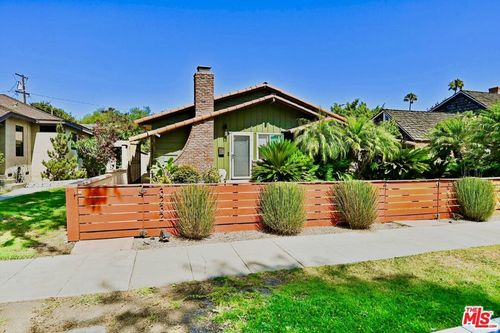 3232 Lewis Ave, Signal Hill, CA, 90755-3437 | Card Image