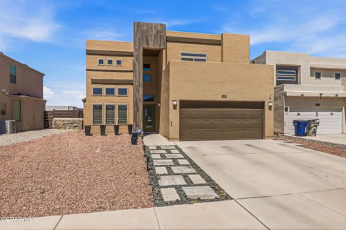 1453 Dominic Anakin Dr, El Paso, TX, 79928-5300 | Card Image