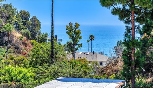 517 Palisades Dr, Pacific Palisades, CA, 90272-2845 | Card Image
