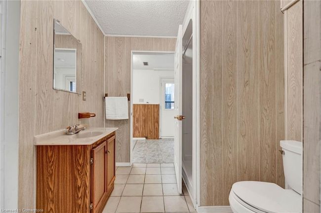 204 Nomad Crt, House other with 4 bedrooms, 2 bathrooms and 4 parking in Kitchener ON | Image 25