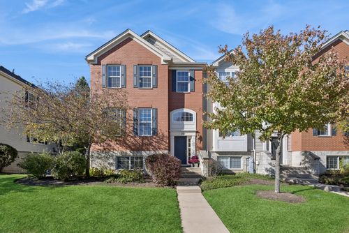 152 Jackson St, Gilberts, IL, 60136-8002 | Card Image