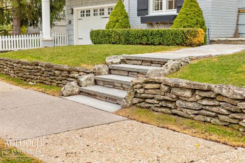 370 Country Club Ln, Grosse Pointe Farms, MI, 48236-2903 | Card Image