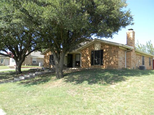 7024 Crosstimbers Ln, North Richland Hills, TX, 76182-3304 | Card Image