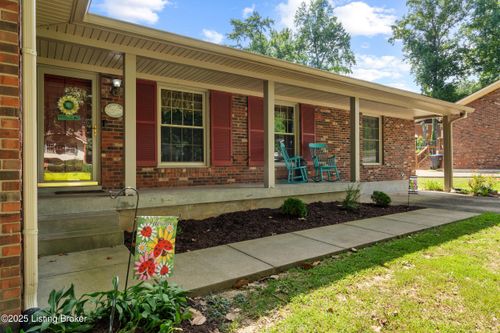 7409 Nottoway Cir, Louisville, KY, 40214-3277 | Card Image