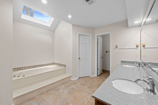 2046 Newfields Rd, House other with 4 bedrooms, 2 bathrooms and null parking in Germantown TN | Image 10