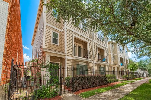 1113 Palmer St, Houston, TX, 77003-3811 | Card Image