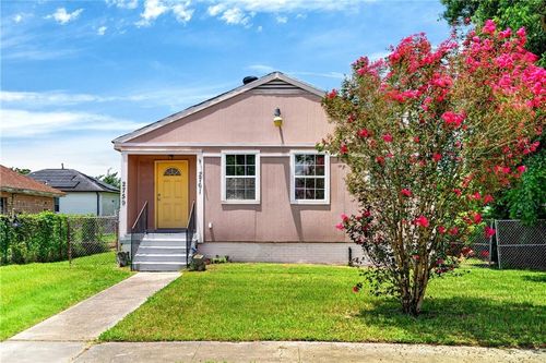 2759 61 New York Street, New Orleans, LA, 70122 | Card Image