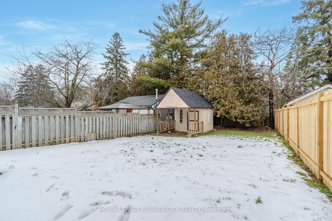 189 Dundas St N, House attached with 3 bedrooms, 2 bathrooms and 5 parking in Cambridge ON | Image 34