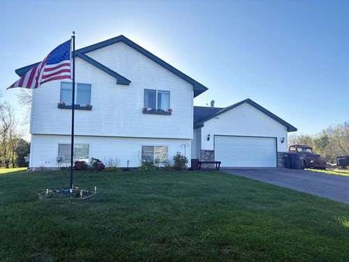 440 Alcott St E, Rush City, MN, 55069-4404 | Card Image