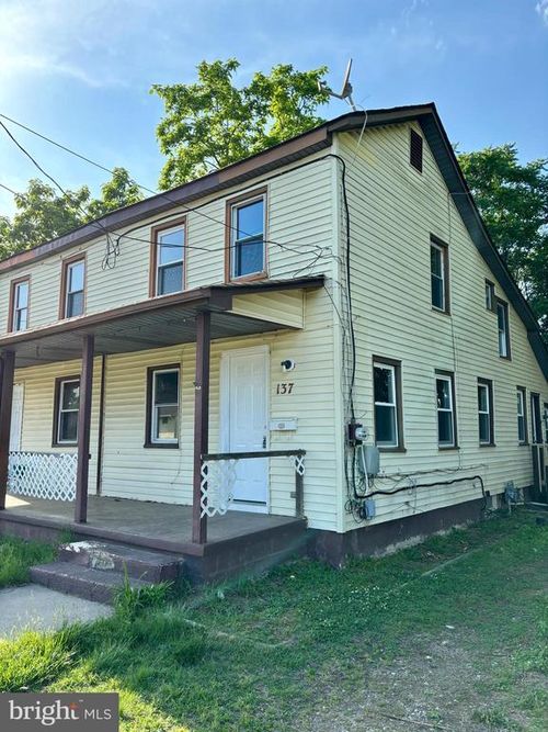 b-137 E High St, Clayton, NJ, 08312-1613 | Card Image