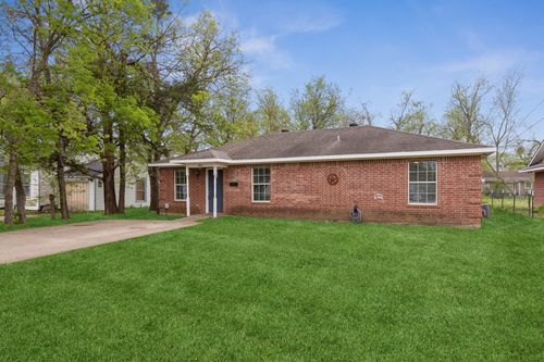806 E College St, Terrell, TX, 75160-2830 | Card Image