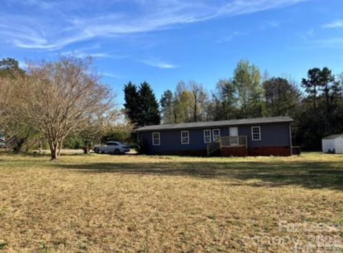 141 Little Country Ln, Kings Mountain, NC, 28086-8119 | Card Image